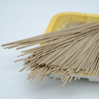 Sarrasin traditionnel foncé de Natarual de nouilles de Soba d'Udon de la famille 500g fait