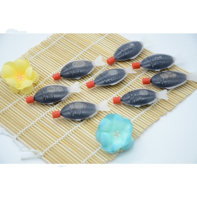 la forme de casier de poissons 10ml emportent la sauce de soja pour les restaurants japonais