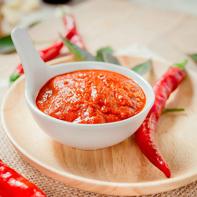 La sauce à piments chinoise d'OIN Tobajan collent Chili Sauce chaud 920g