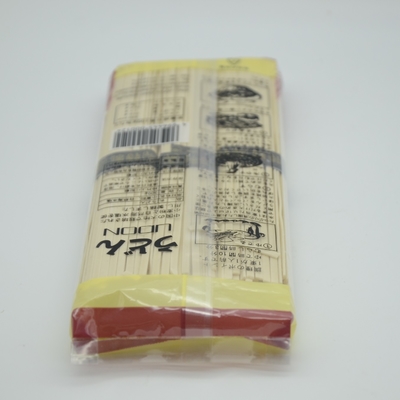 les nouilles sèches de Soba d'Udon du style 400g japonais forment en rond la couleur blanche