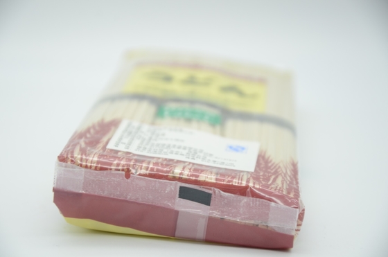 les nouilles sèches de Soba d'Udon du style 400g japonais forment en rond la couleur blanche