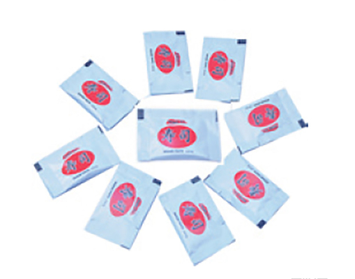 Le cognassier du Japon japonais de Wasabia de sushi saupoudre le mini wasabi du sachet 3g