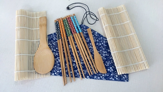 Sushi 100ml rapides professionnels faisant l'ensemble pour des débutants de chefs