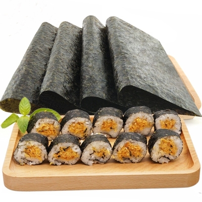 100 sushi japonais de catégorie B Nori Dark Green Crispy de Yaki d'algue rôtis par feuilles